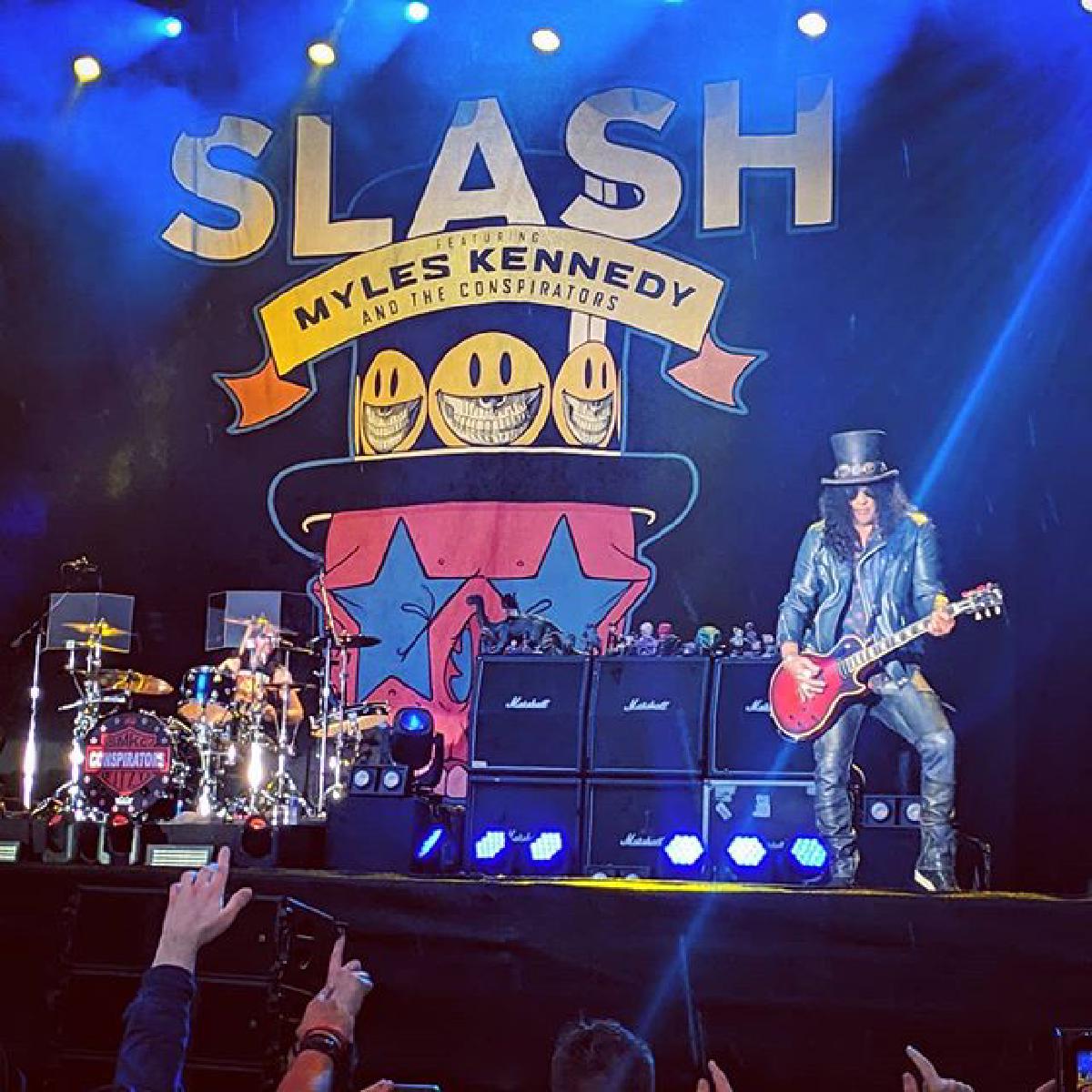 Slash with Myles Kennedy in Ormeau Park